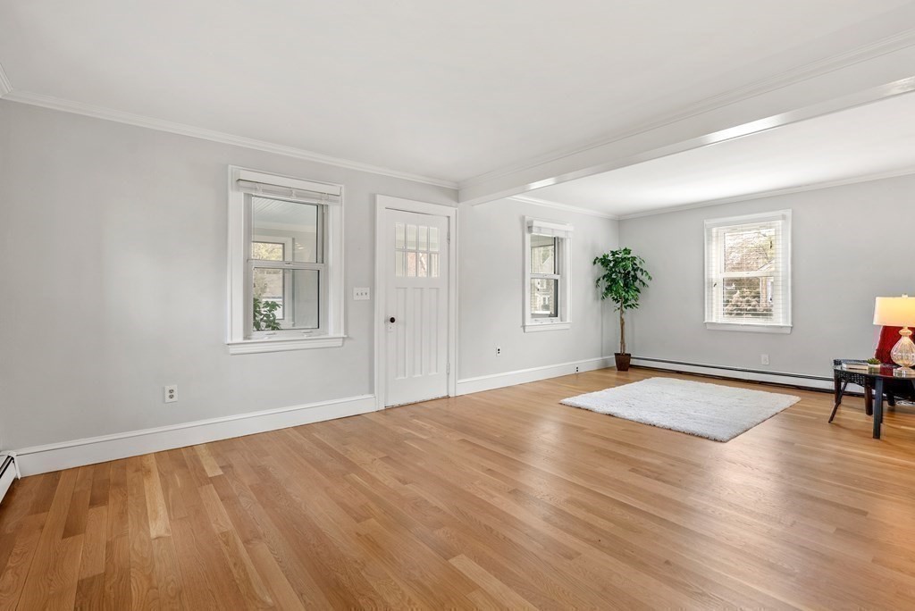 21 Lake Road Wayland, MA 01778 - Photo 6 of 37