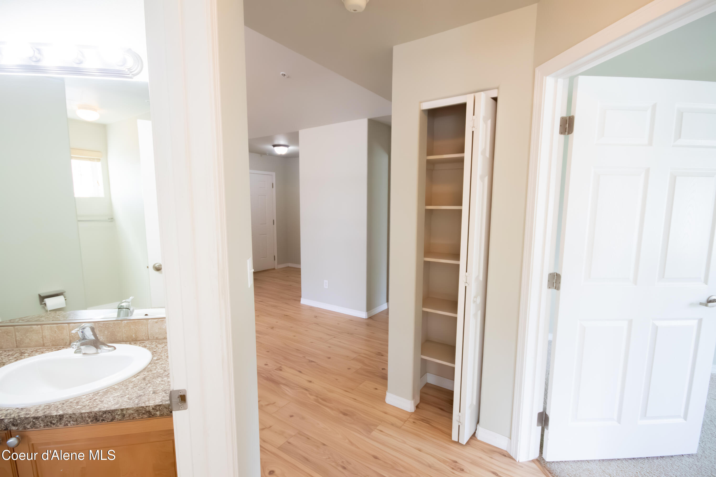 322 North Promenade Loop, Unit 212 Post Falls, ID 83854 - Photo 11 of 30 IMG_1174