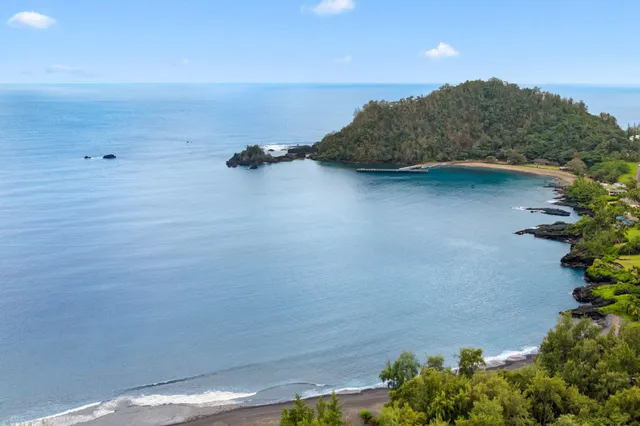 $955,000 | 42 Kawai Ola Place \, Hana, HI 96713