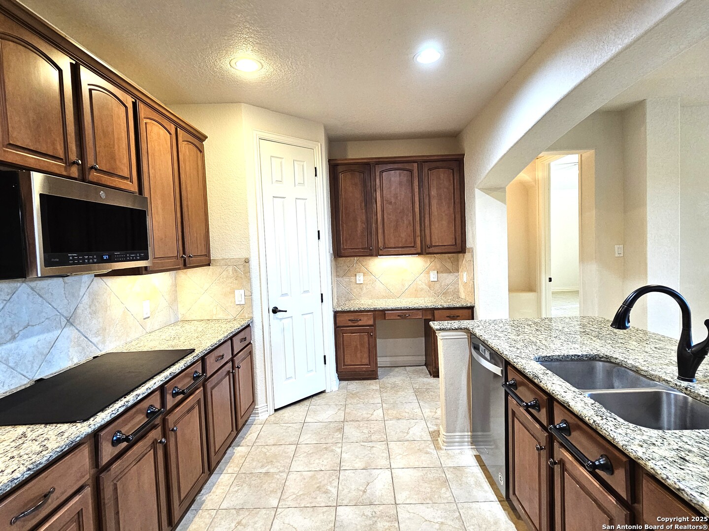 8834 Cherokee Path Garden Ridge, TX 78266 - Photo 14 of 76