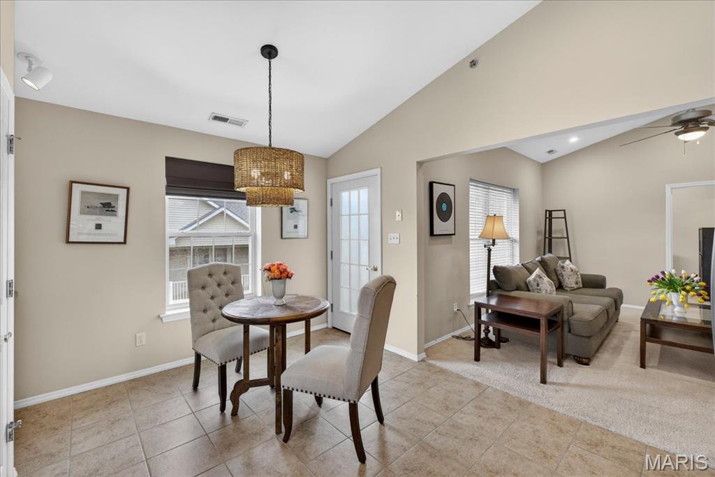 11087 Gravois Road, Unit 303 St. Louis, MO 63126 - Photo 7 of 20