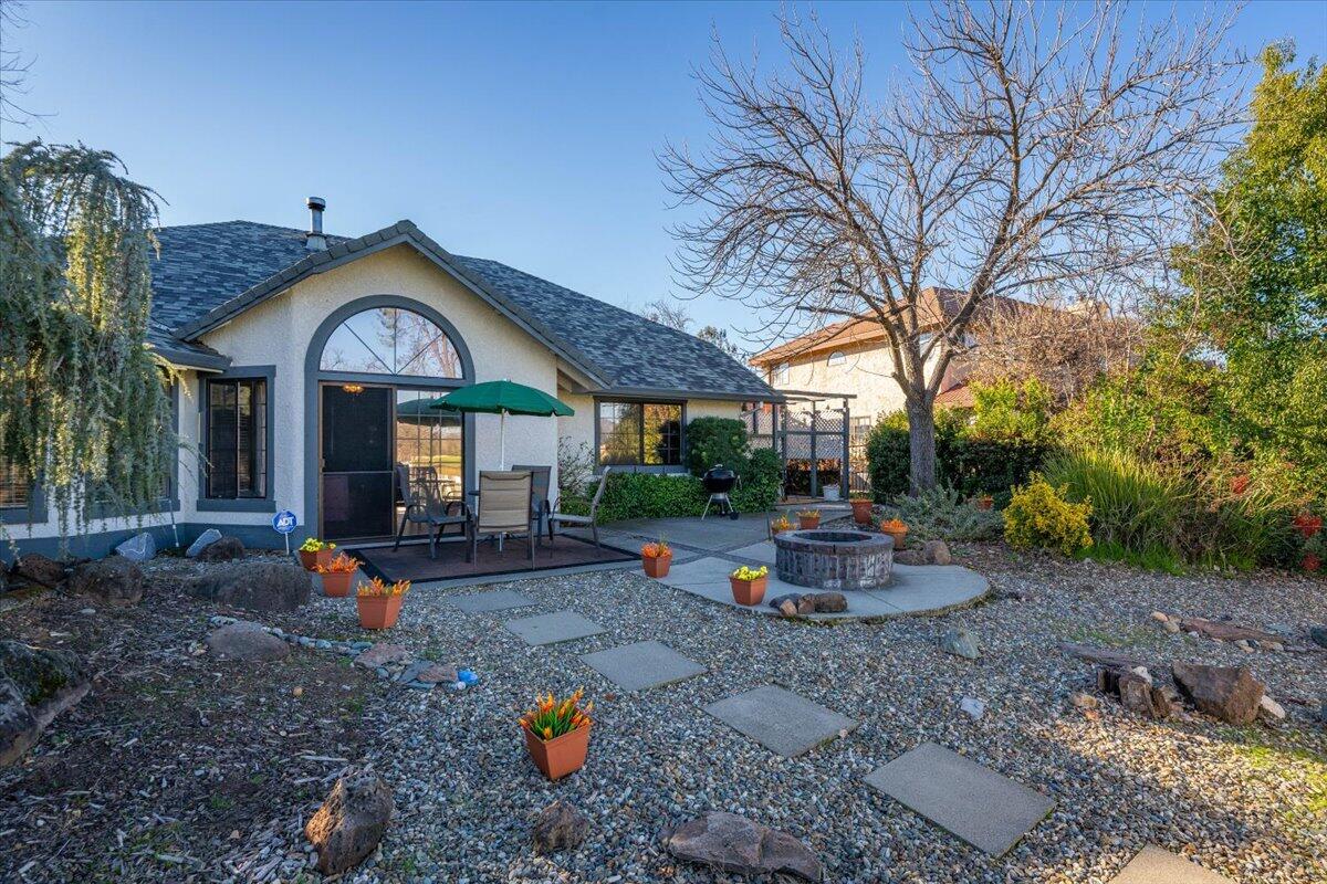 1863 Gold Hills Drive Redding, CA 96003 - Photo 39 of 50 Backyard