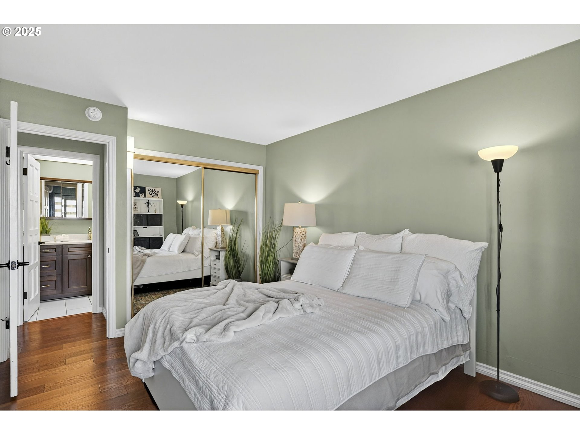 2211 Southwest 1st Avenue, Unit 1001 Portland, OR 97201 - Photo 22 of 43