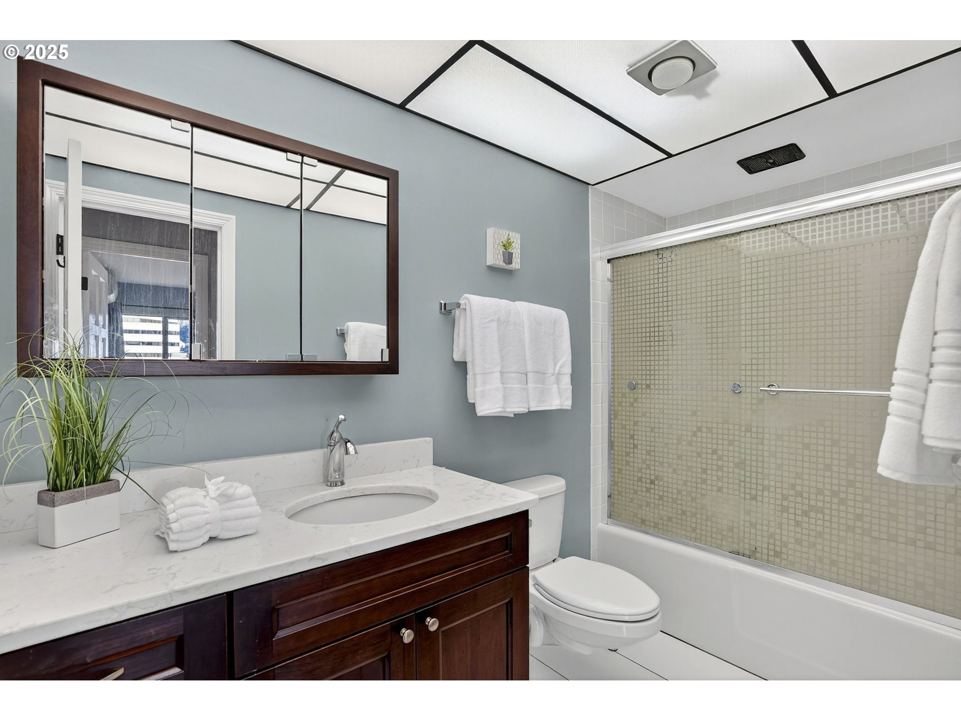 2211 Southwest 1st Avenue, Unit 1001 Portland, OR 97201 - Photo 24 of 43 Bathroom