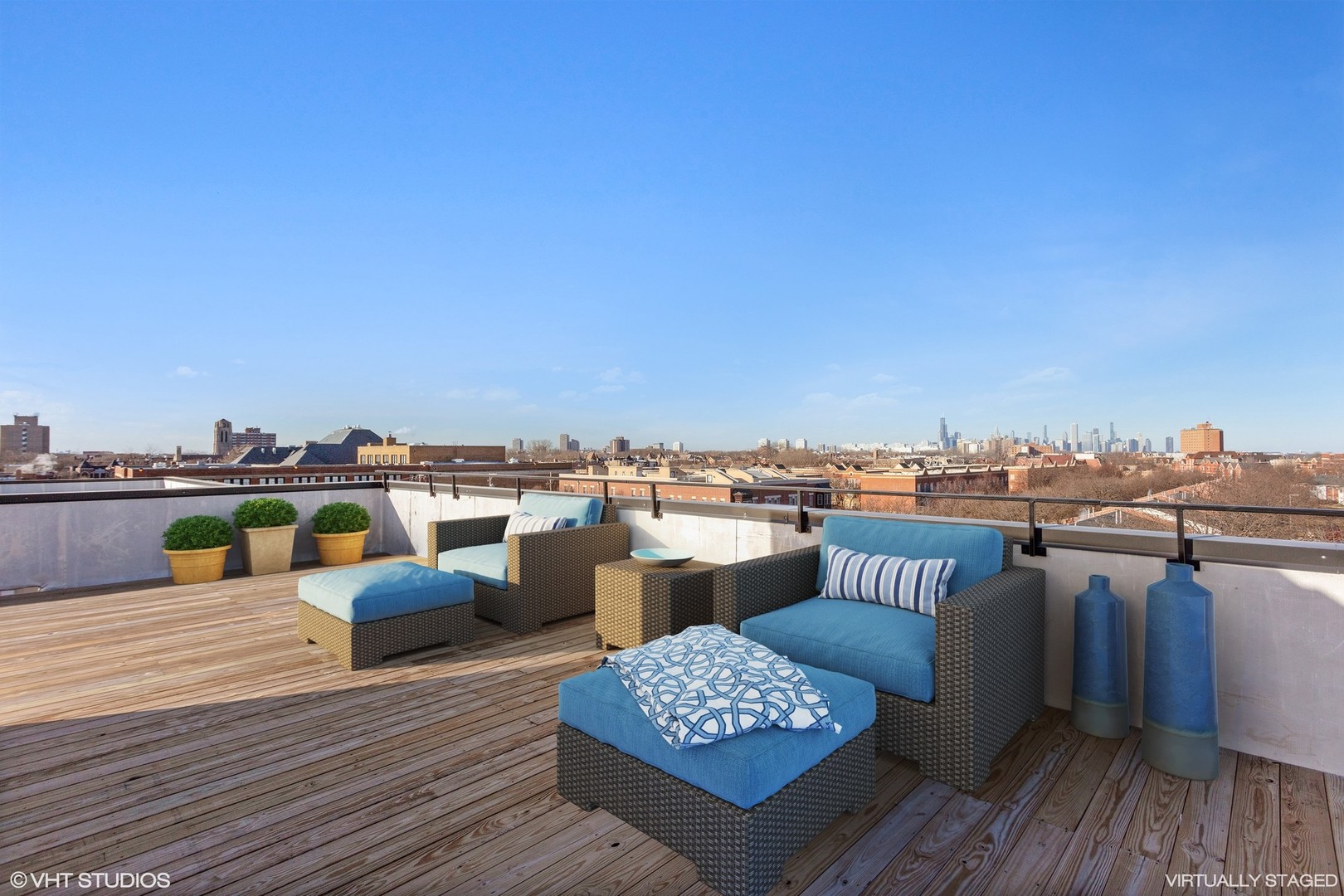 1209 East 46th Street, Unit 4E Chicago, IL 60653 - Photo 14 of 15 a view of roof deck with furniture