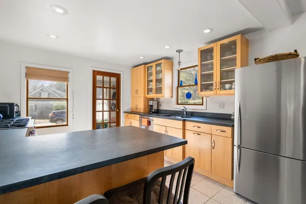 $975,000 | 416 Tremont Street, Duxbury, MA 02332