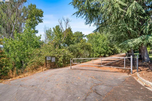 $899,950 | 1550 Calle Enrique, Pleasanton, CA 94566