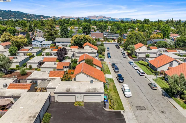 $899,950 | 1550 Calle Enrique, Pleasanton, CA 94566