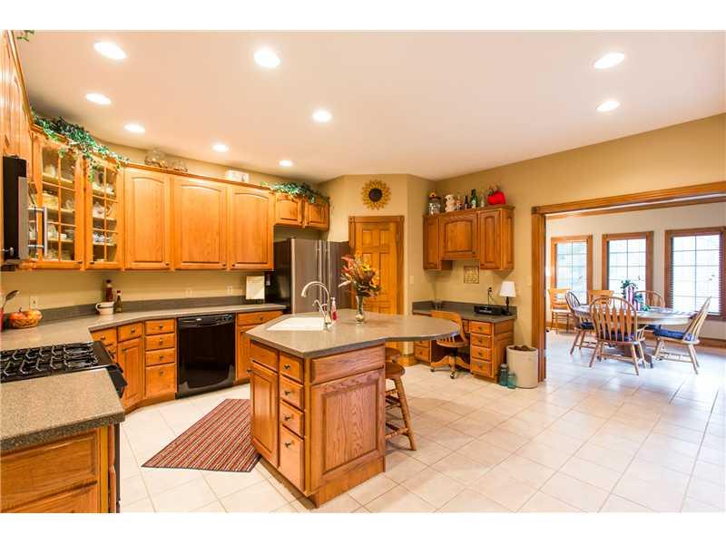 1792 Cherry Tree Road Avon, IN 46123 - Photo 5 of 24 Gallery Image 5