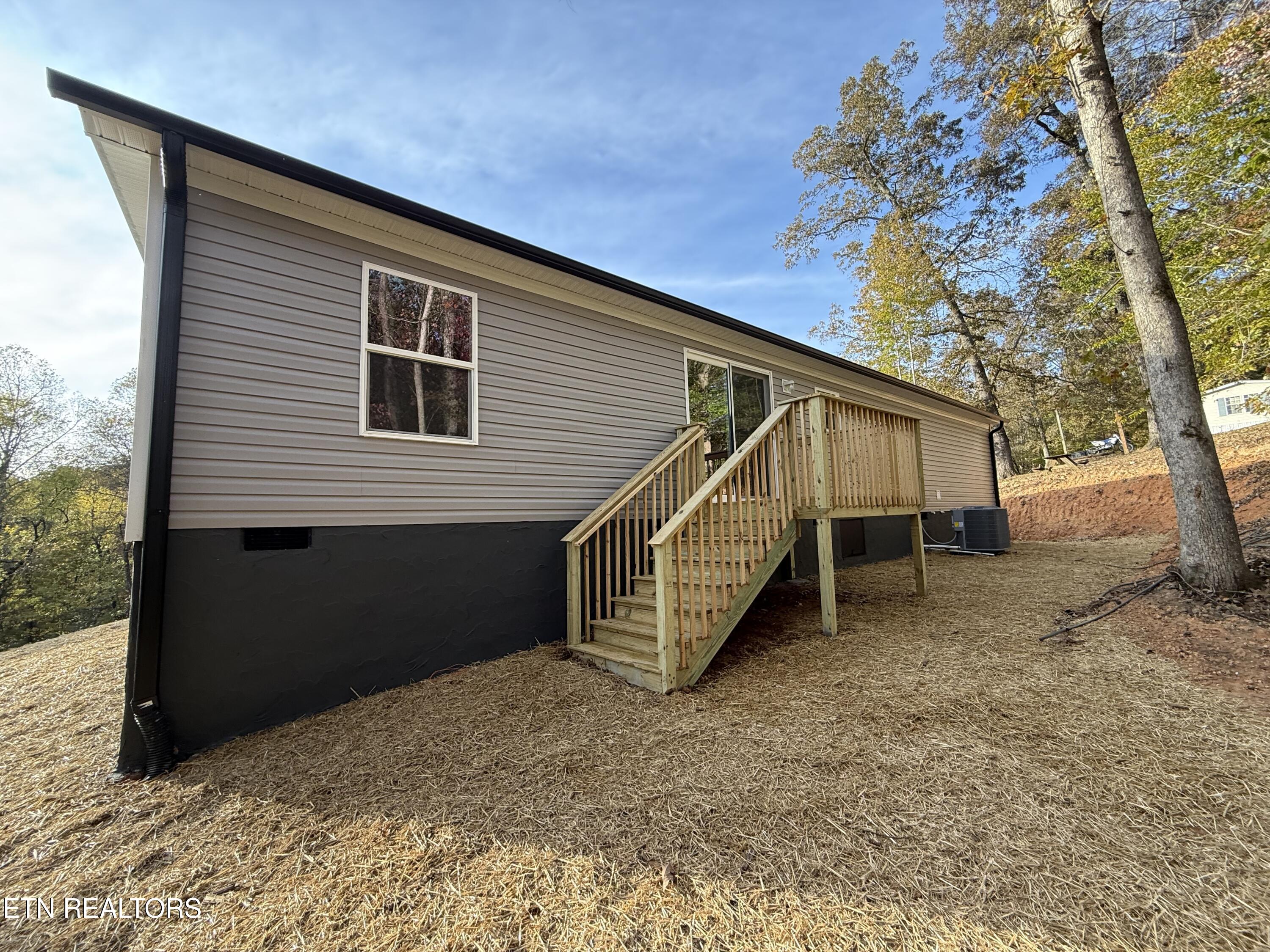 112 Clear Springs Road Harriman, TN 37748 - Photo 26 of 31 IMG_4155