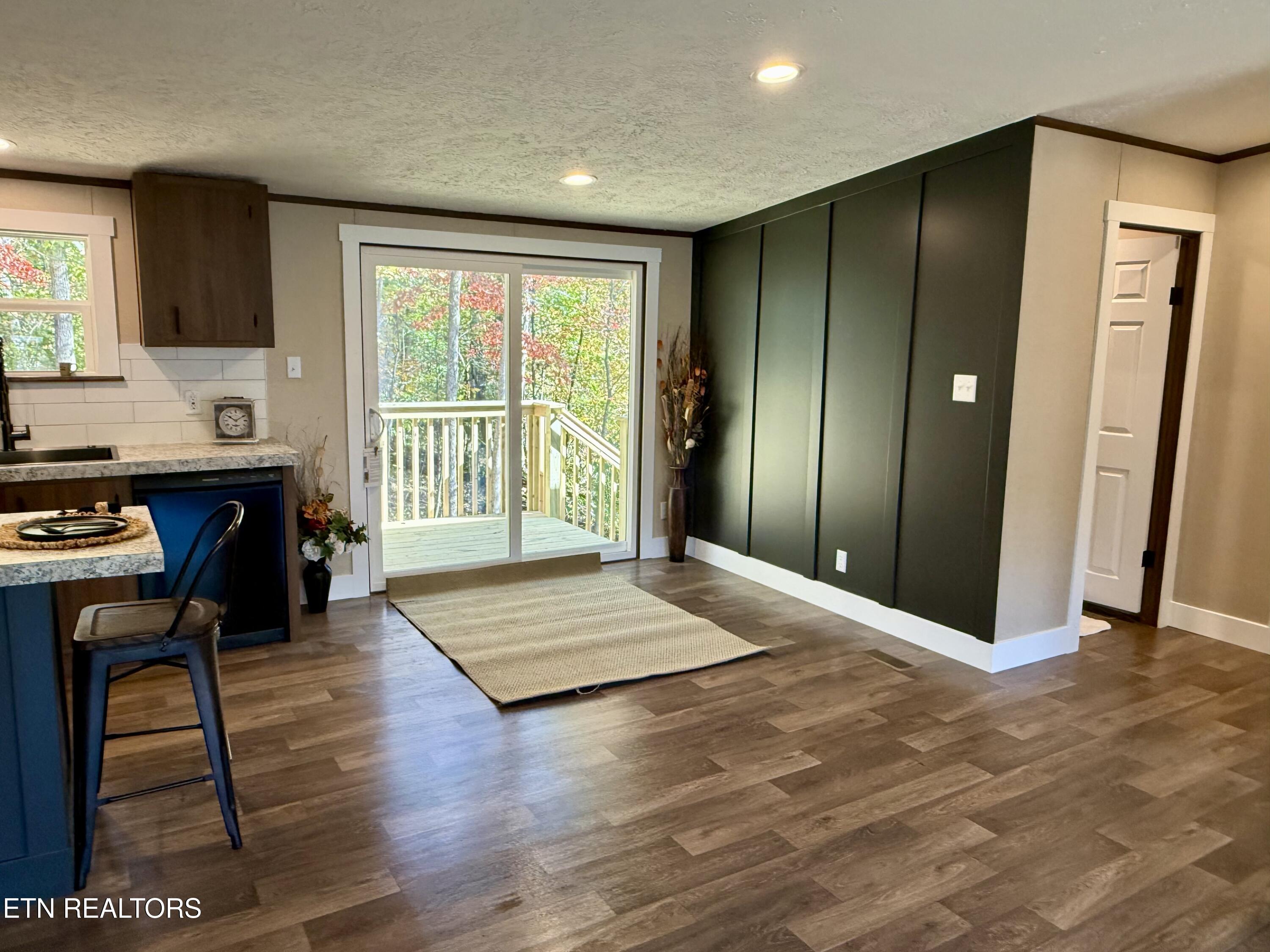 112 Clear Springs Road Harriman, TN 37748 - Photo 8 of 31 IMG_4138