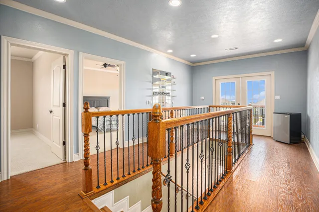 a view of a house with a yard balcony