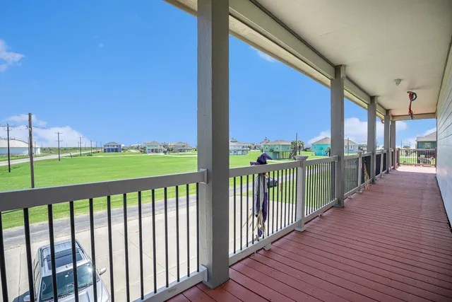 $850,000 | 883 Gulf Cedar Drive, Port Bolivar, TX 77650