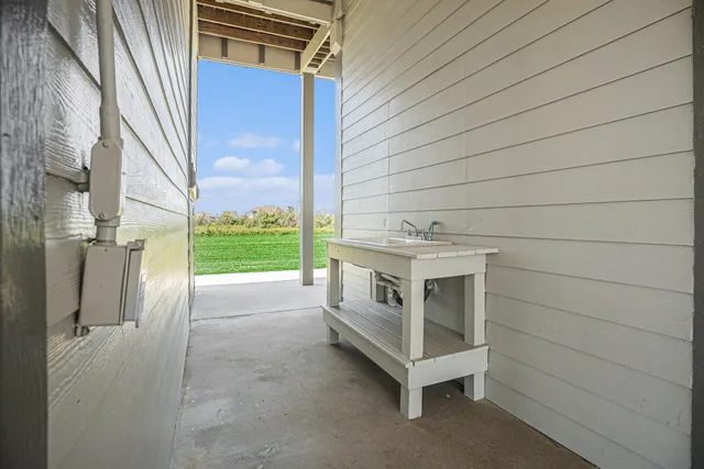 $850,000 | 883 Gulf Cedar Drive, Port Bolivar, TX 77650