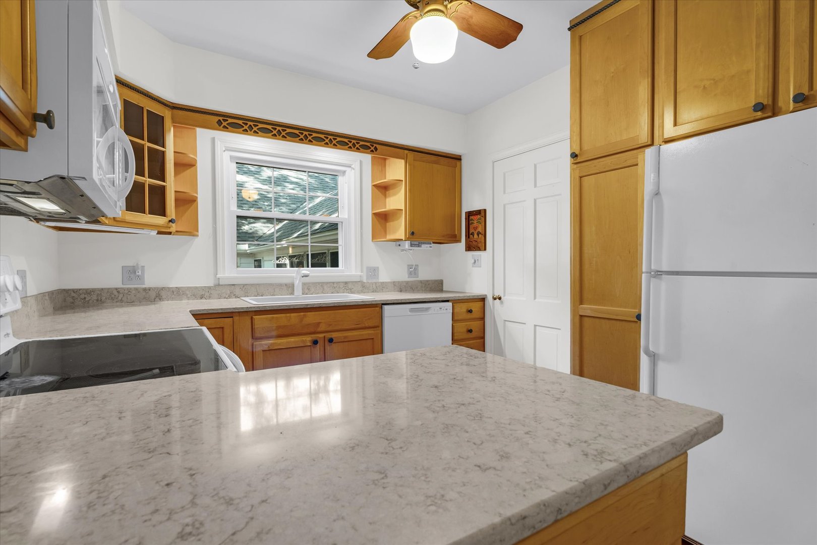 1102 West John Street Champaign, IL 61821 - Photo 14 of 48