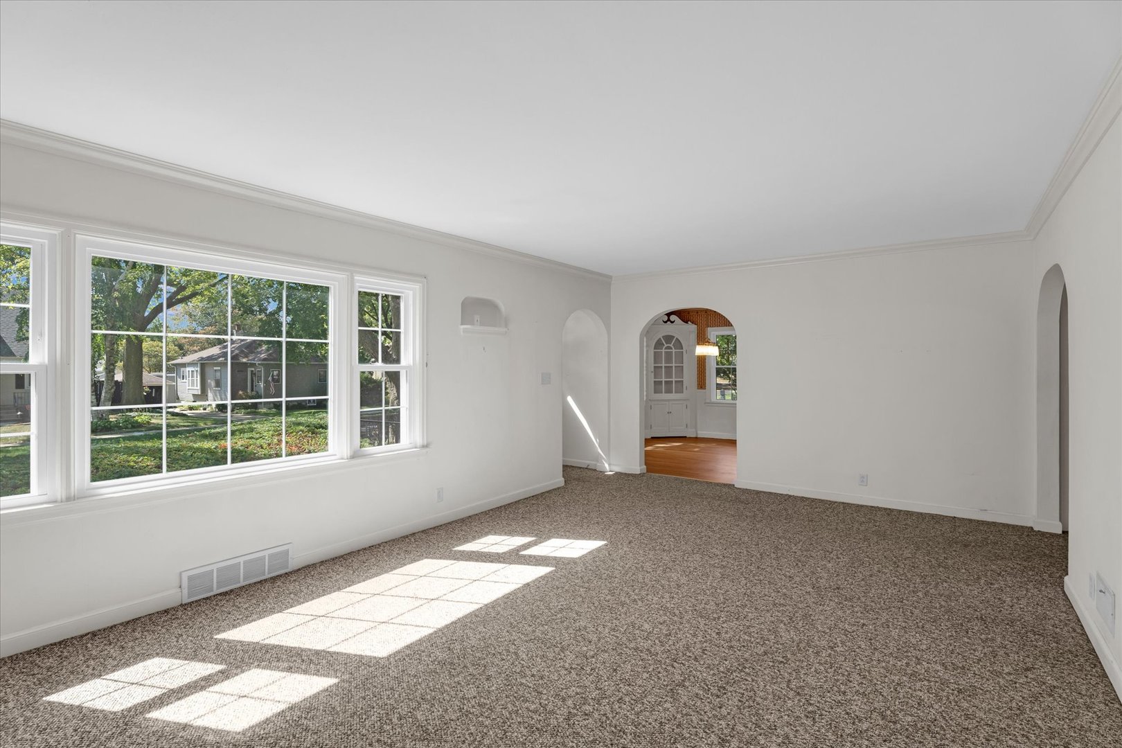 1102 West John Street Champaign, IL 61821 - Photo 7 of 48