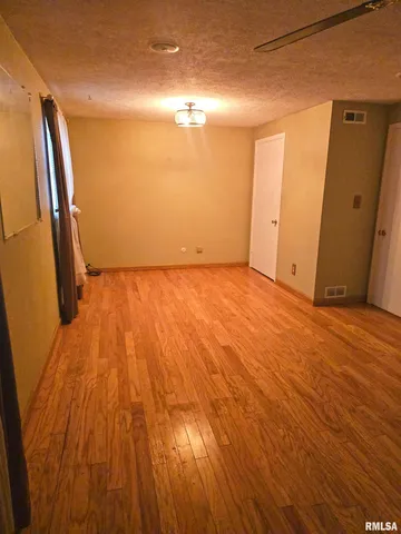 $169,900 | 1604 Springfield Road, East Peoria, IL 61611