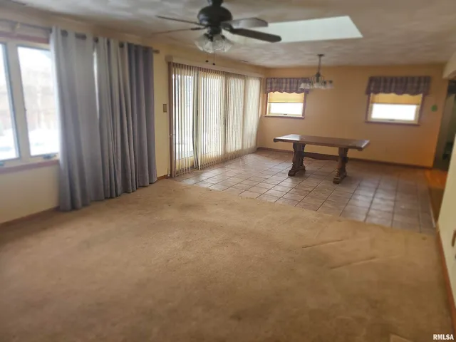 $169,900 | 1604 Springfield Road, East Peoria, IL 61611