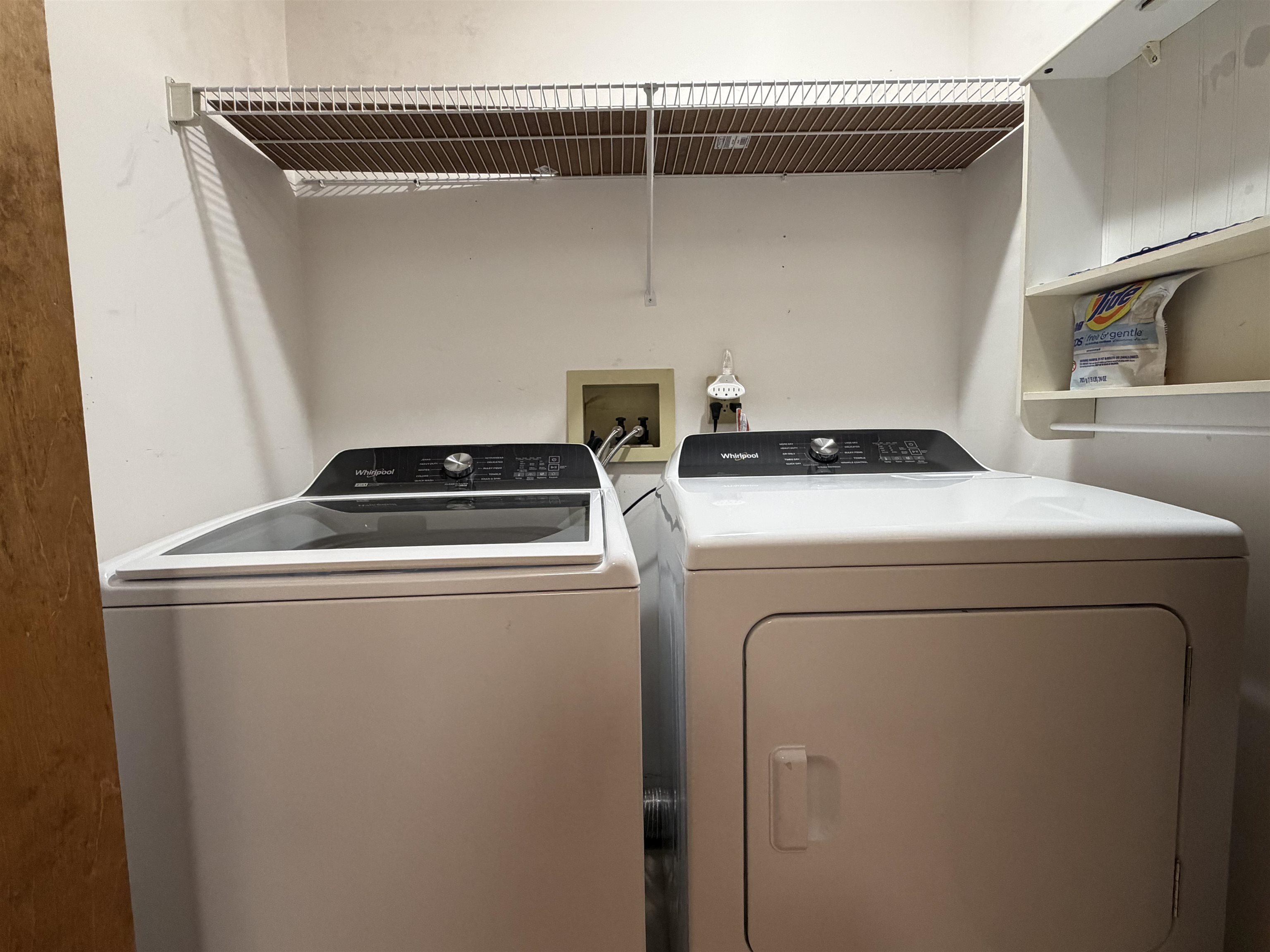 17 Bayberry Drive Atkinson, NH 03811 - Photo 14 of 39