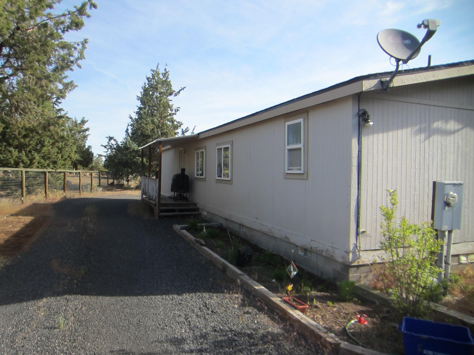21234 Southwest Gift Road Bend, OR 97703 - Photo 13 of 16 IMG_1598