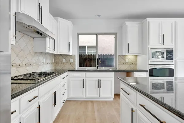 $837,790 | 1823 Houston Avenue, Clovis, CA 93611