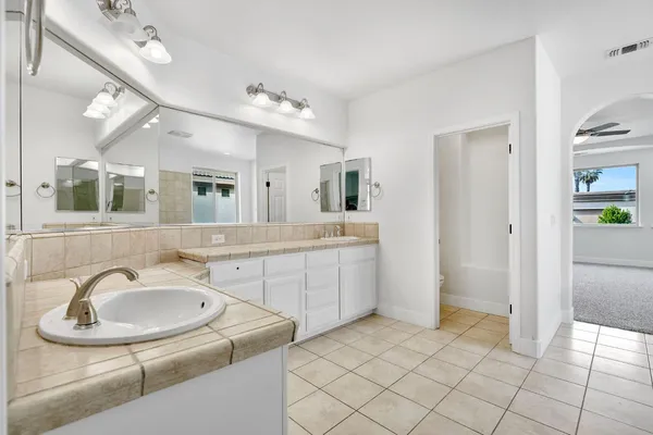 $837,790 | 1823 Houston Avenue, Clovis, CA 93611