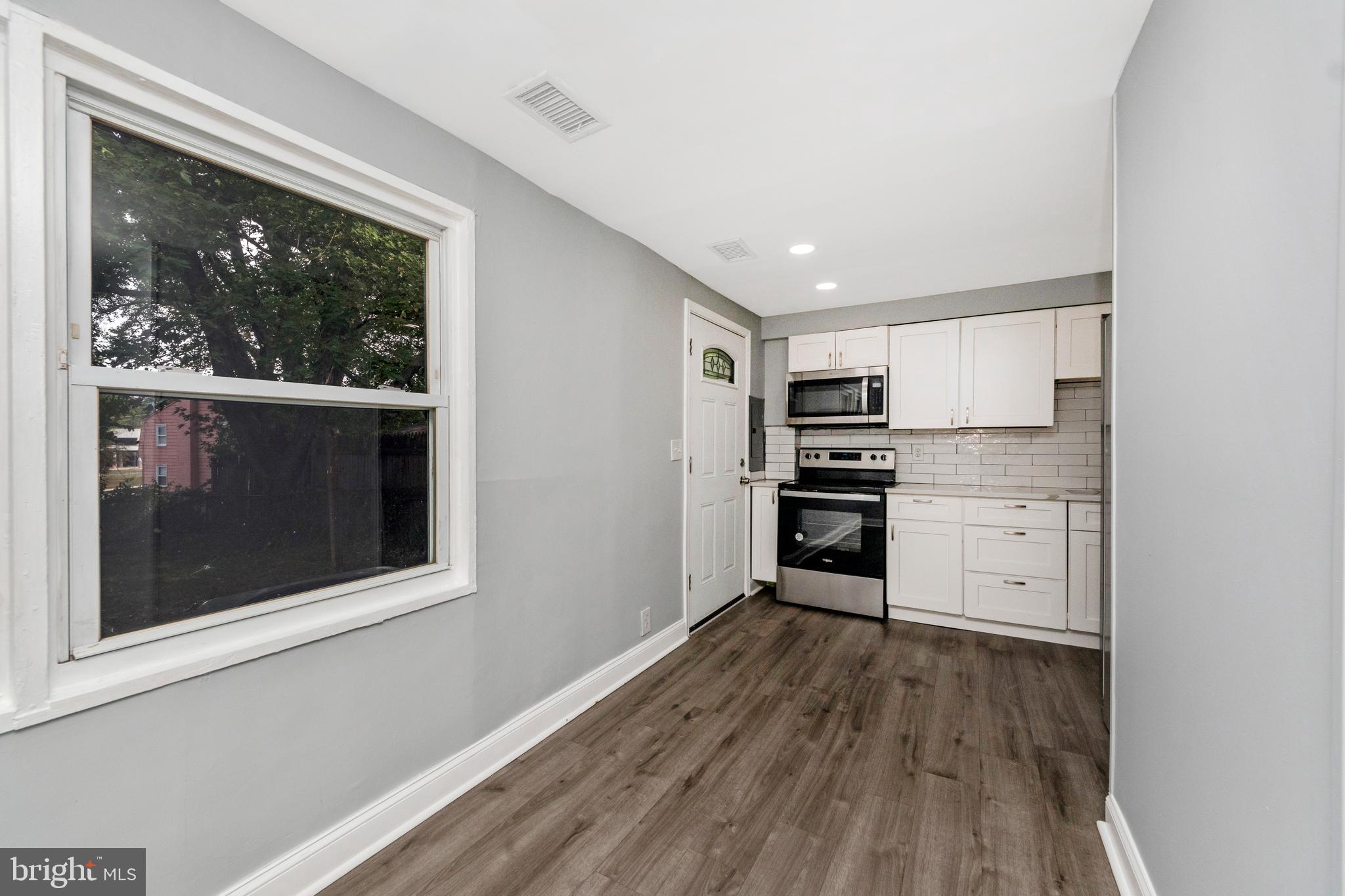 7702 Burnside Road Landover, MD 20785 - Photo 16 of 52