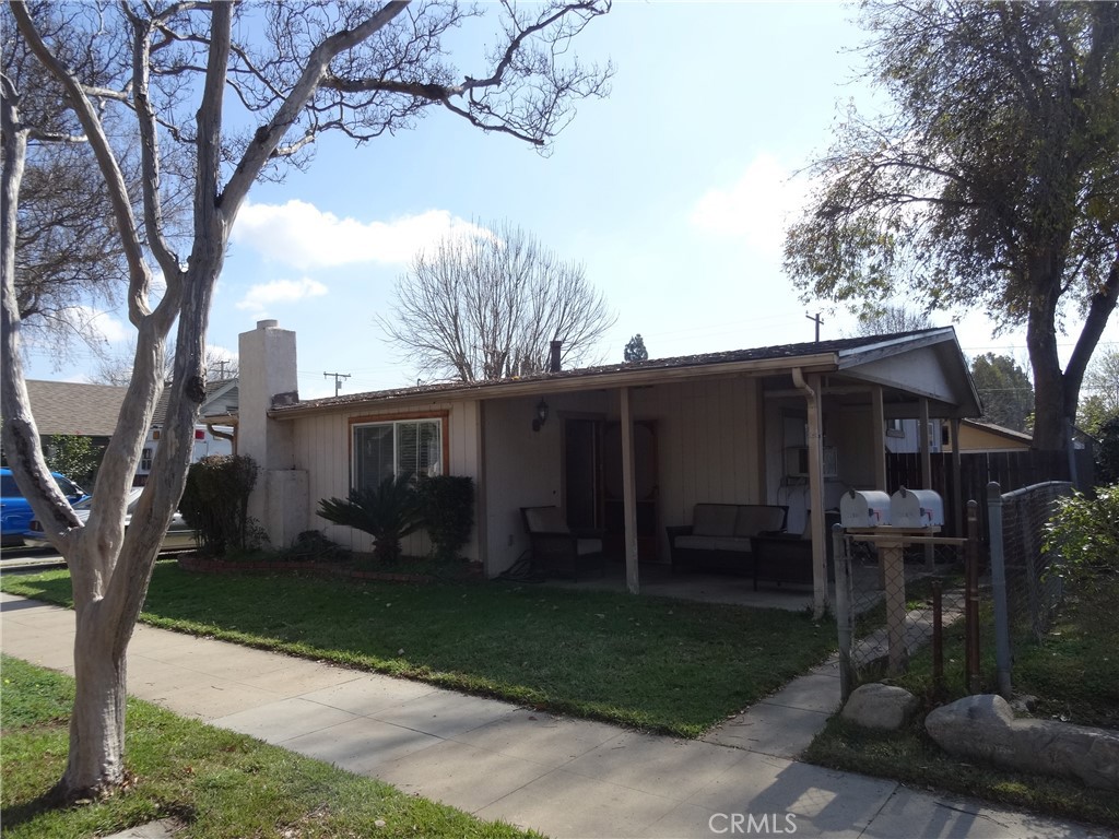 216 West 3rd Street San Dimas, CA 91773 - Photo 2 of 16