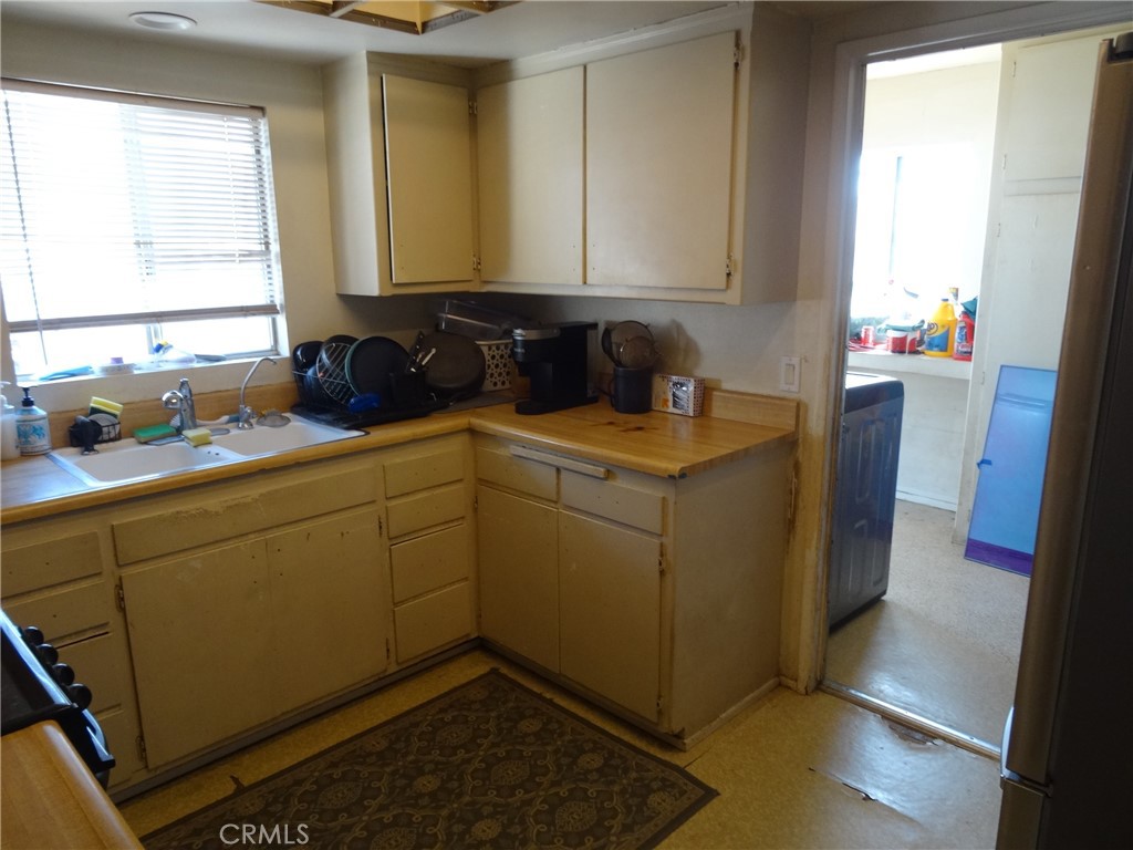 216 West 3rd Street San Dimas, CA 91773 - Photo 8 of 16