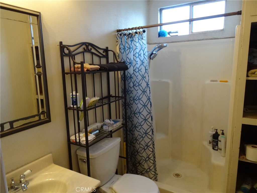 216 West 3rd Street San Dimas, CA 91773 - Photo 10 of 16