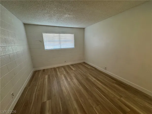 $750 | 615 South Royal Crest Circle, Unit 11, Las Vegas, NV 89169