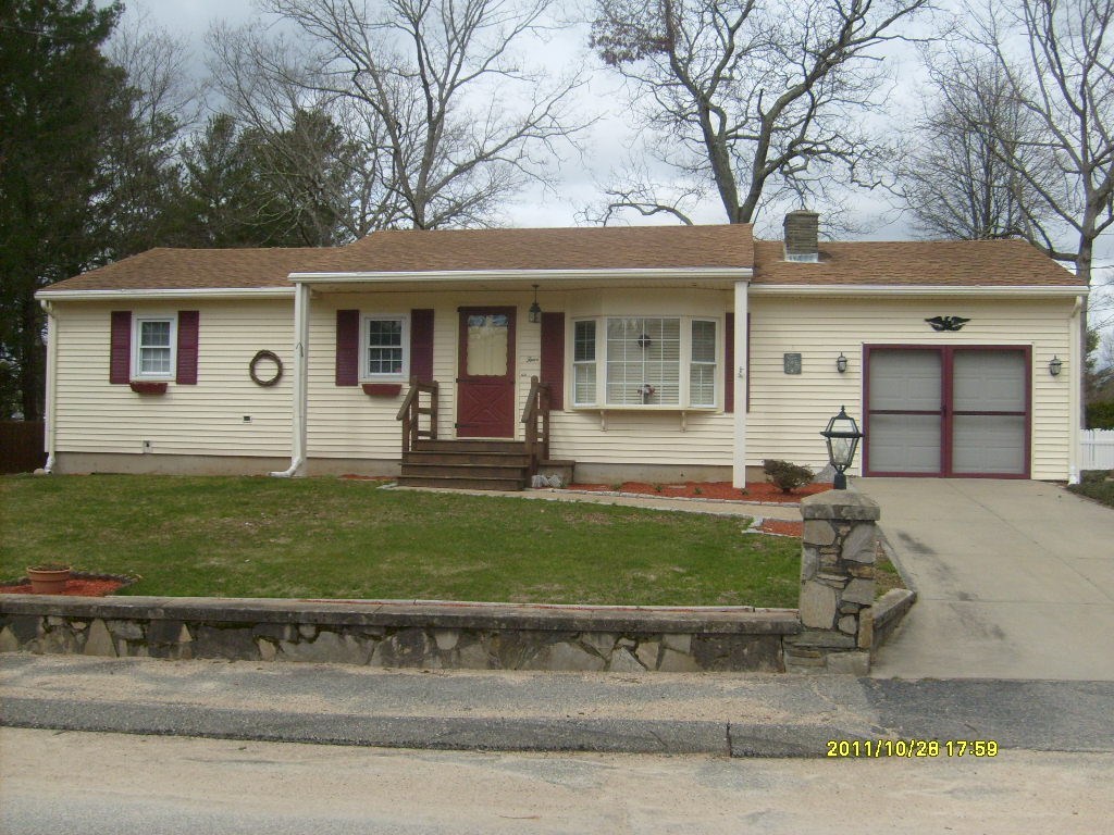4 Alvero Road Coventry, RI 02816 - Photo 1 of 35