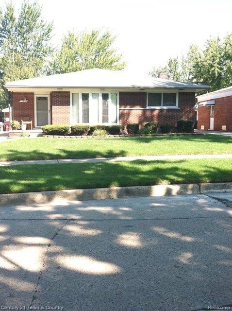17835 Winsome Road Fraser, MI 48026 - Photo 1 of 17 1.jpg