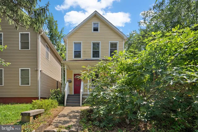 $579,000 | 4035 Grant Street Northeast, Washington, DC 20019