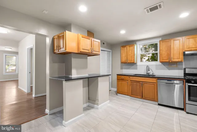 $579,000 | 4035 Grant Street Northeast, Washington, DC 20019