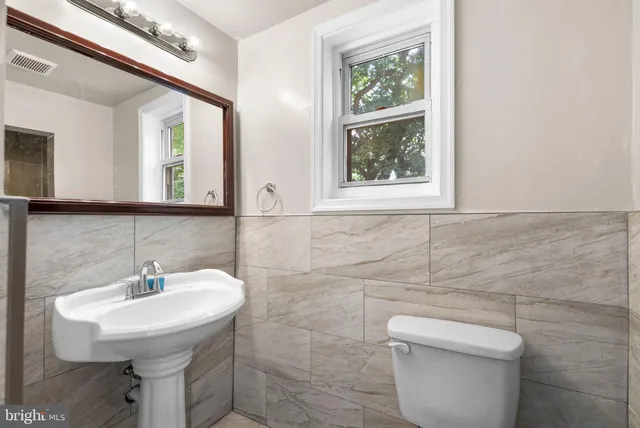 $579,000 | 4035 Grant Street Northeast, Washington, DC 20019