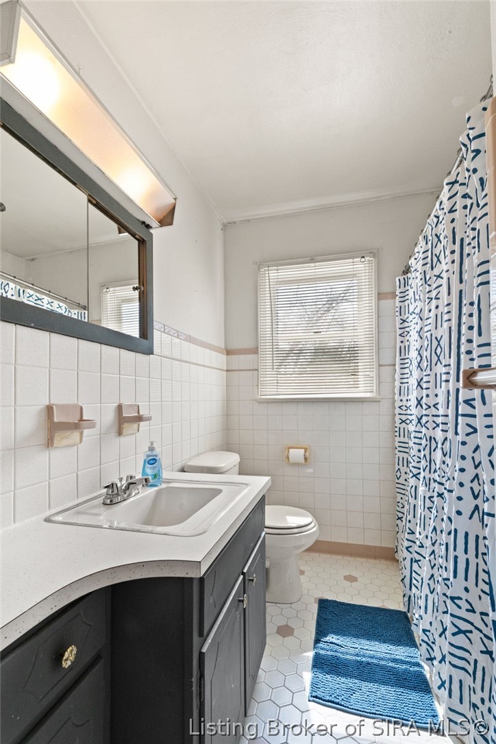 115 Spickert Knob Road New Albany, IN 47150 - Photo 17 of 44