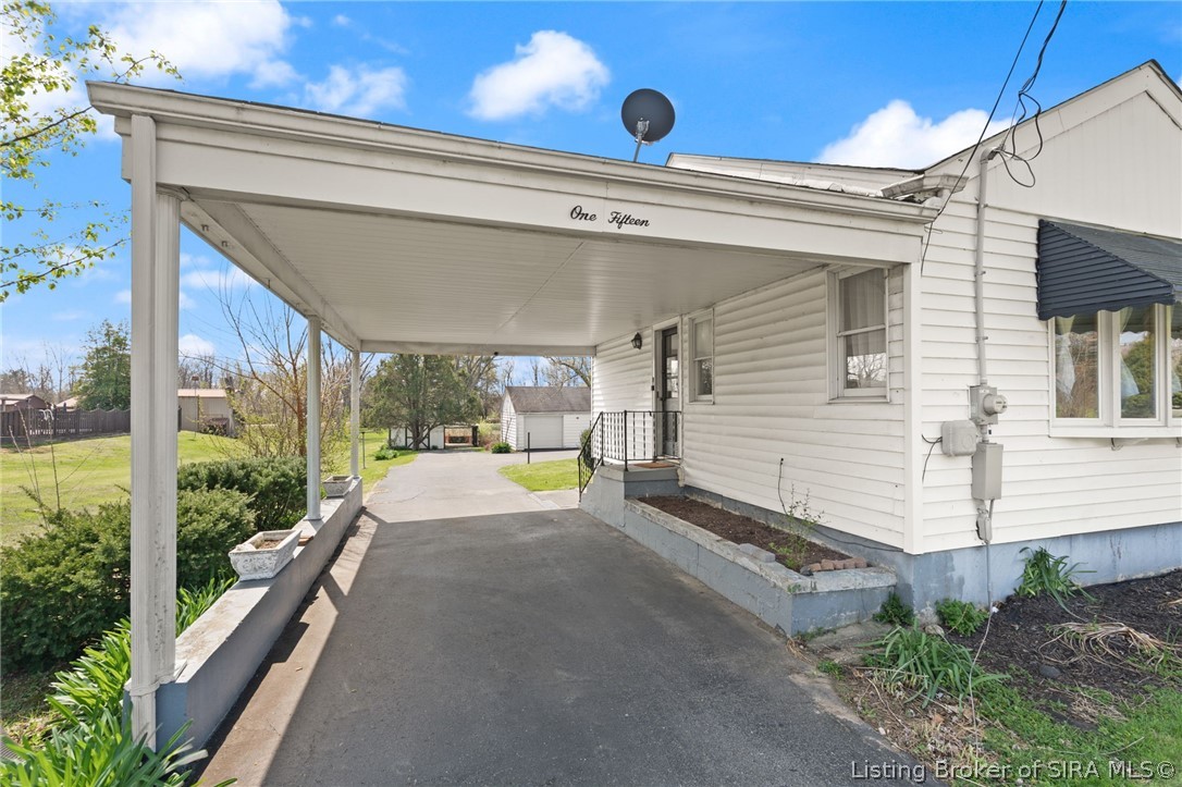 115 Spickert Knob Road New Albany, IN 47150 - Photo 32 of 44