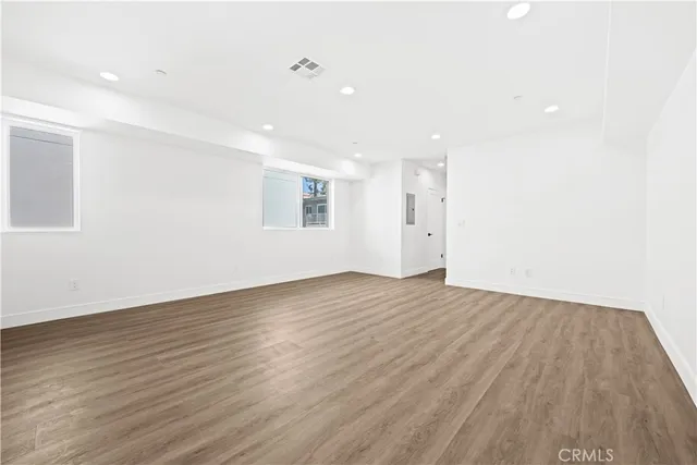 $4,475 | 6704 Kester Avenue, Van Nuys, CA 91405