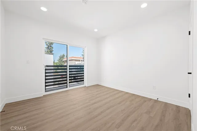 $4,475 | 6704 Kester Avenue, Van Nuys, CA 91405