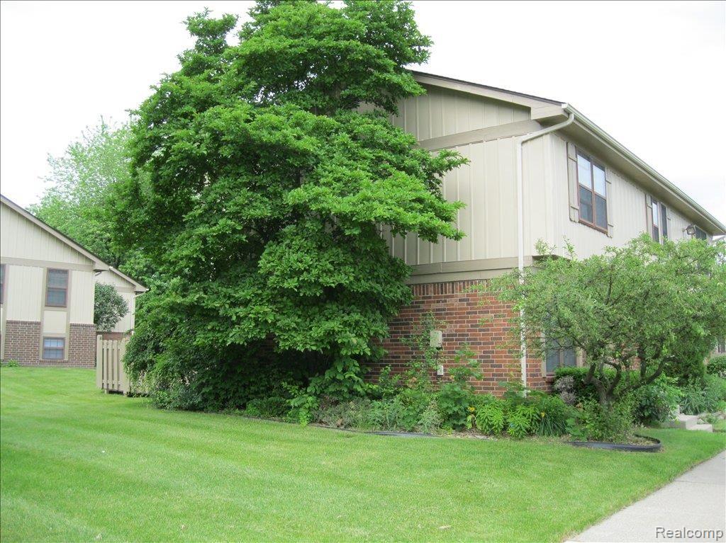 859 Langdon Court Rochester, MI 48307 - Photo 20 of 23 IMG_0222