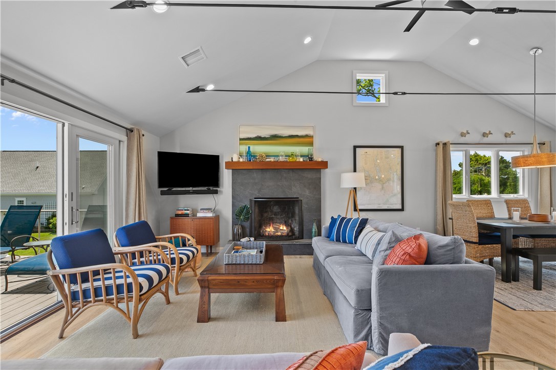 49 Ocean Drive Little Compton, RI 02837 - Photo 14 of 50