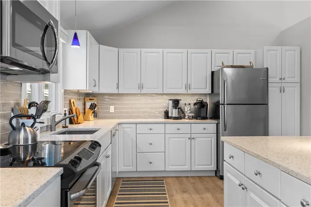 $1,795,000 | 49 Ocean Drive, Little Compton, RI 02837