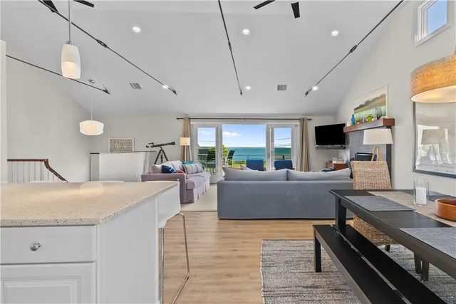 $1,795,000 | 49 Ocean Drive, Little Compton, RI 02837