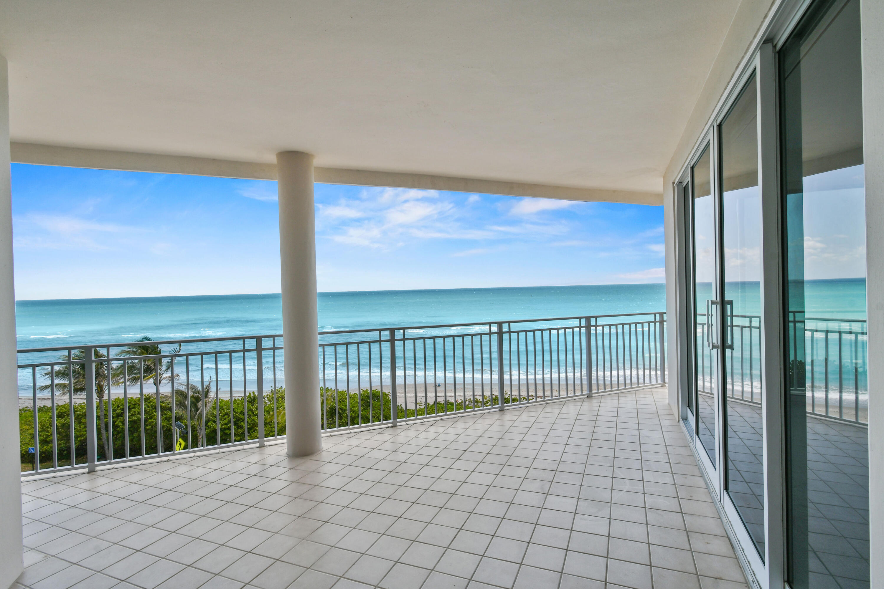 1660 Florida A1A, Unit 352 Jupiter, FL 33477 - Photo 15 of 36 a view of a balcony