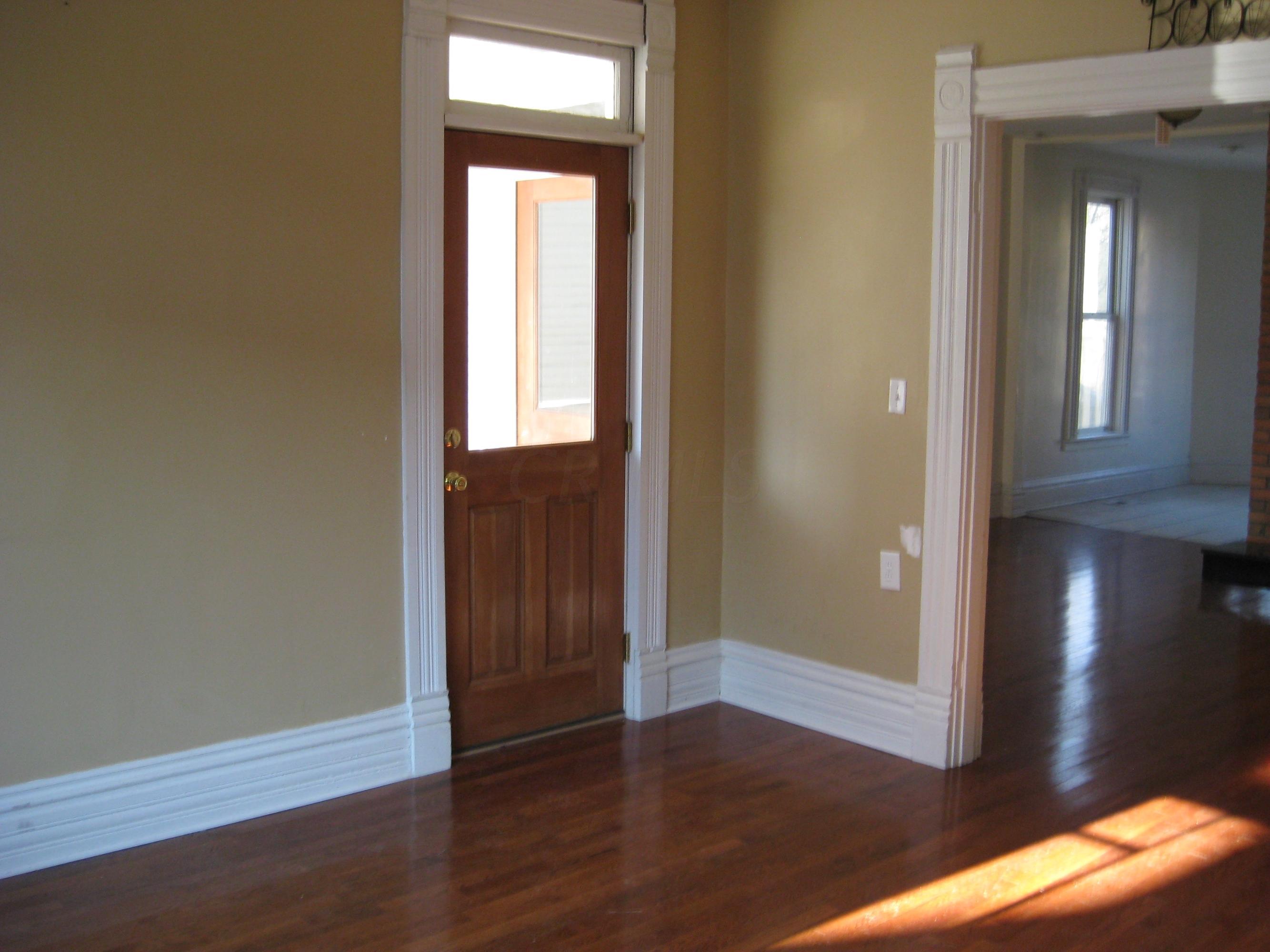 1111 Say Avenue Columbus, OH 43201 - Photo 9 of 24