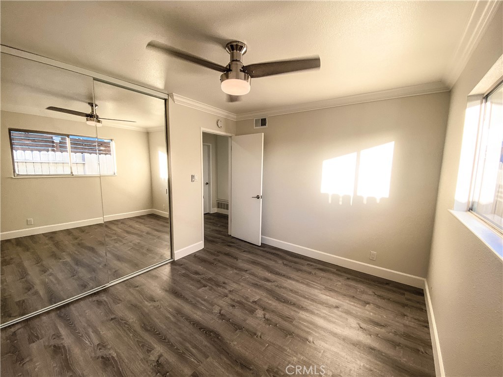 19311 Waterbury Lane Huntington Beach, CA 92646 - Photo 6 of 9