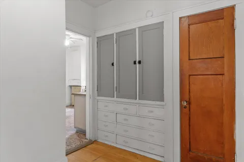 $525,000 | 2960 North Maryland Avenue, Unit 2962, Milwaukee, WI 53211