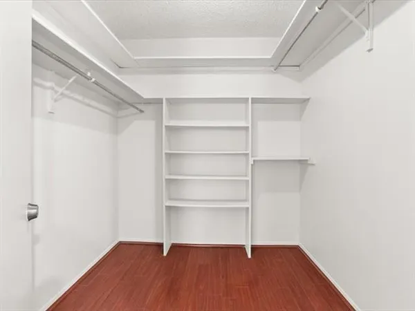 $98,900 | 1161 Lake Avenue, Unit 308, Metairie, LA 70005