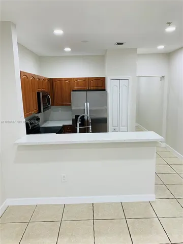 $2,299 | 7250 Northwest 177th Street, Unit 208, Hialeah, FL 33015